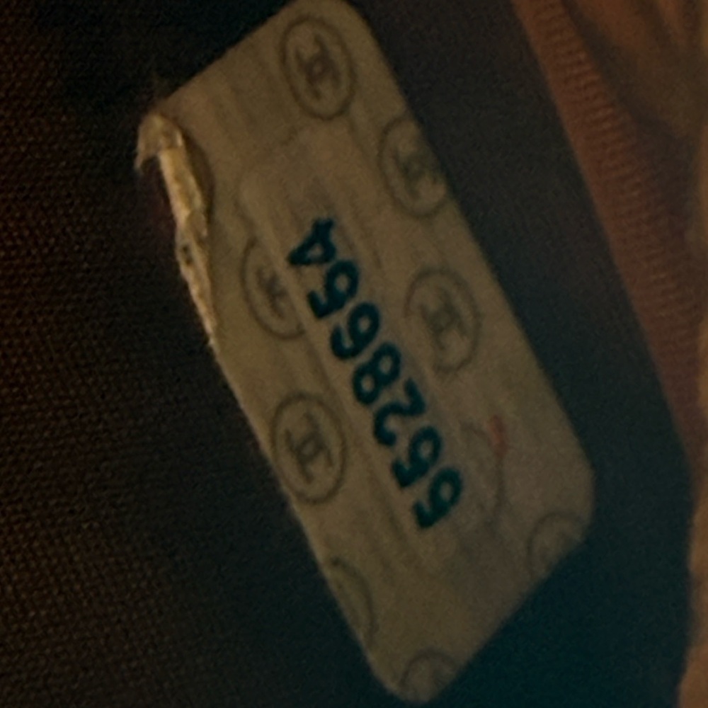 CHANEL Tan Caviar Leather Wallet with Gold Accent - Picture 14 of 15